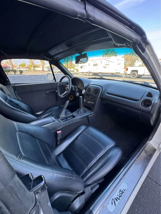 1994 Mazda NA MX-5 Miata - Image 15 of 20