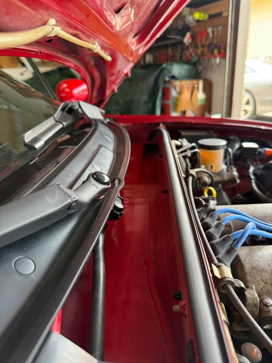 1994 Mazda NA MX-5 Miata - Image 6 of 18