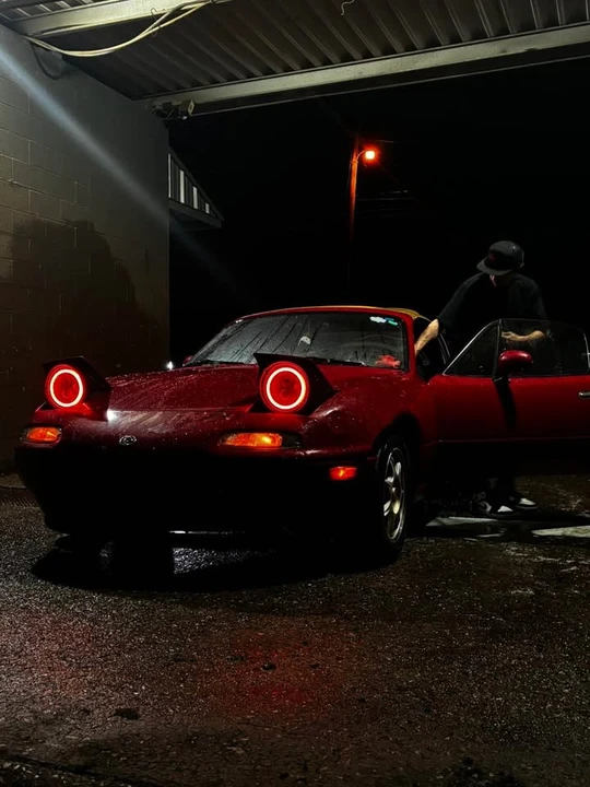 1994 Mazda NA MX-5 Miata - Image 5 of 13