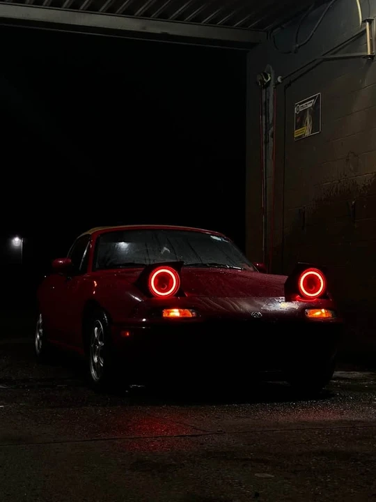 1994 Mazda NA MX-5 Miata - Image 4 of 13
