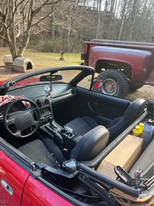 1994 Mazda NA MX-5 Miata - Image 12 of 13
