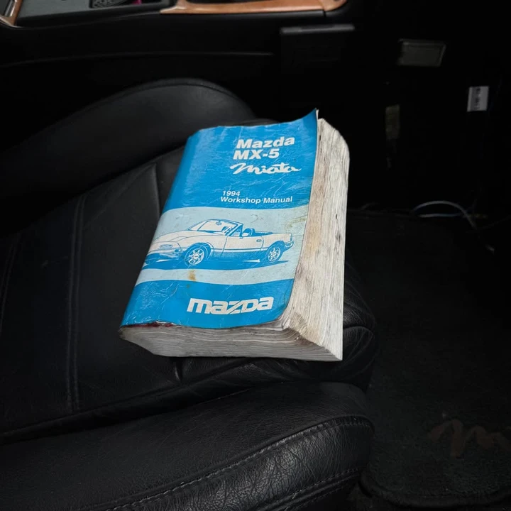 1994 Mazda NA MX-5 Miata - Image 15 of 17