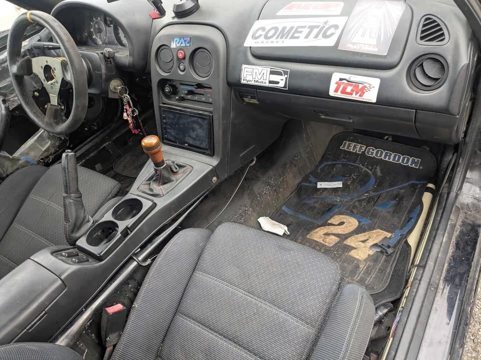 1994 Mazda NA MX-5 Miata - Image 14 of 16
