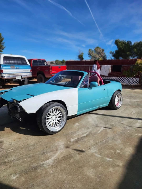 1994 Mazda NA MX-5 Miata - Image 2 of 5
