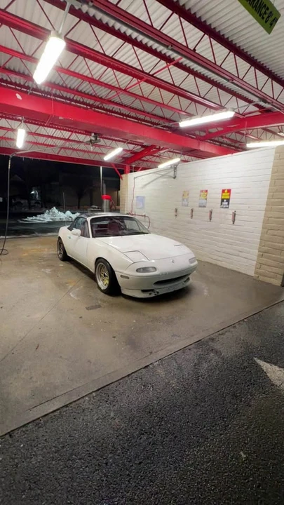 1994 Mazda NA MX-5 Miata - Image 5 of 6