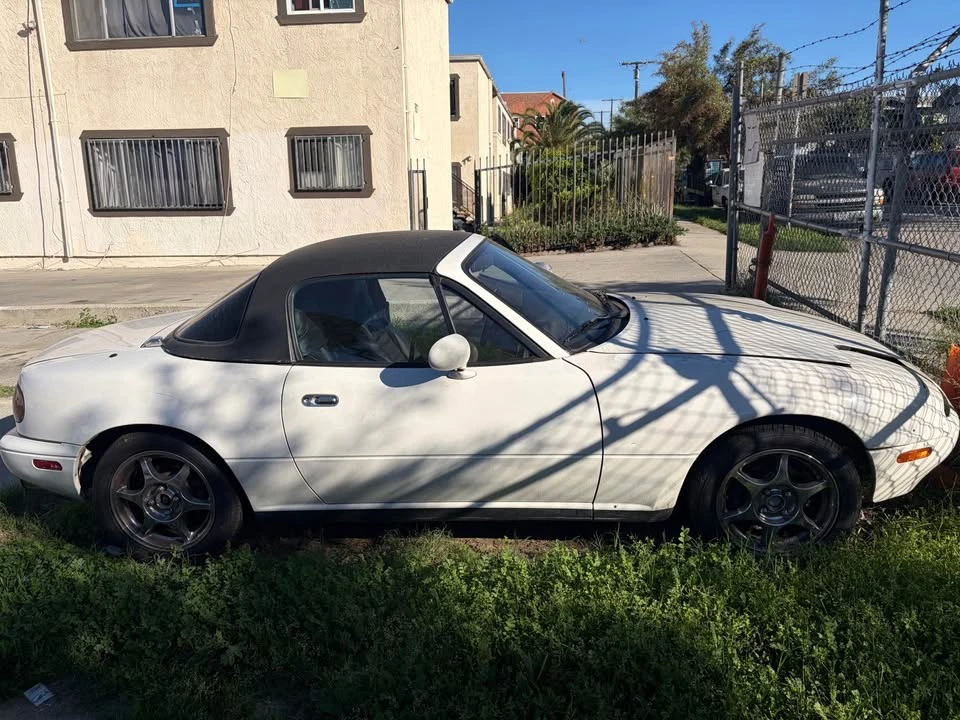 1994 Mazda NA MX-5 Miata - Image 3 of 12