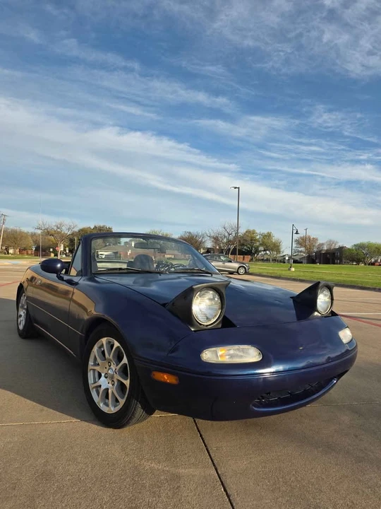 1994 Mazda NA MX-5 Miata - Image 2 of 5