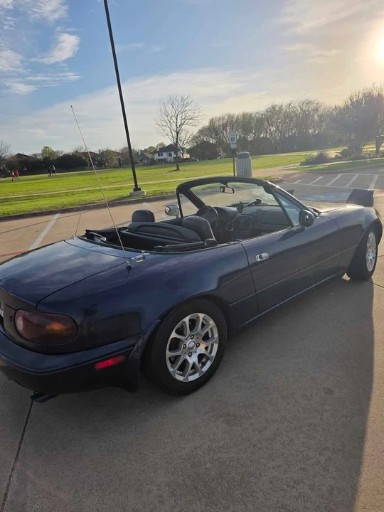 1994 Mazda NA MX-5 Miata - Image 3 of 5