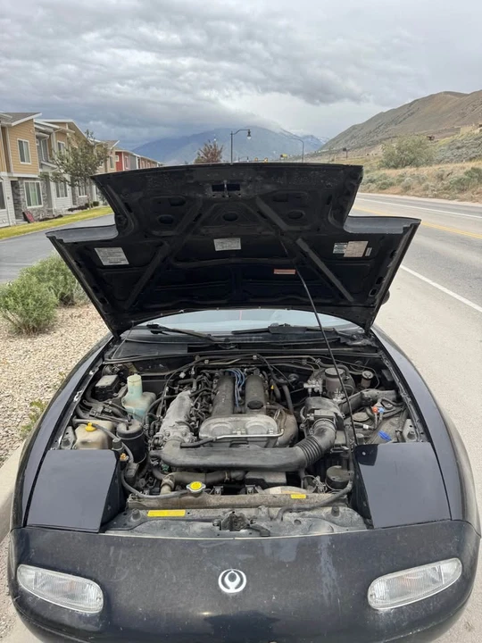 1994 Mazda NA MX-5 Miata - Image 5 of 11