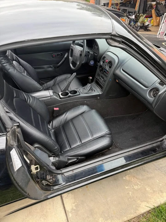 1994 Mazda NA MX-5 Miata - Image 6 of 8