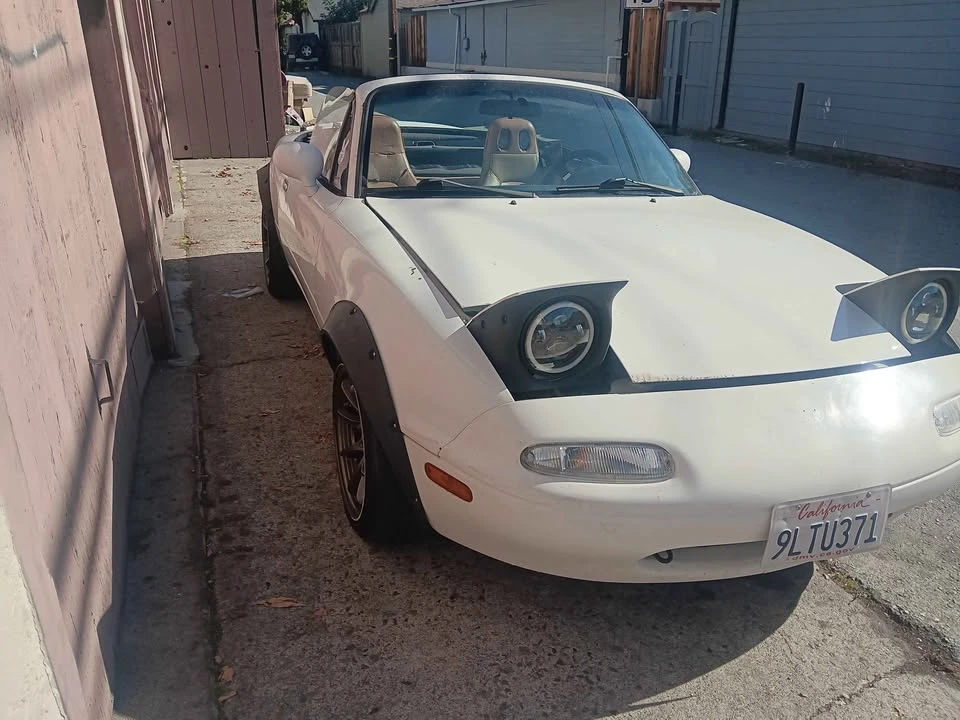 1994 Mazda NA MX-5 Miata - Image 6 of 8