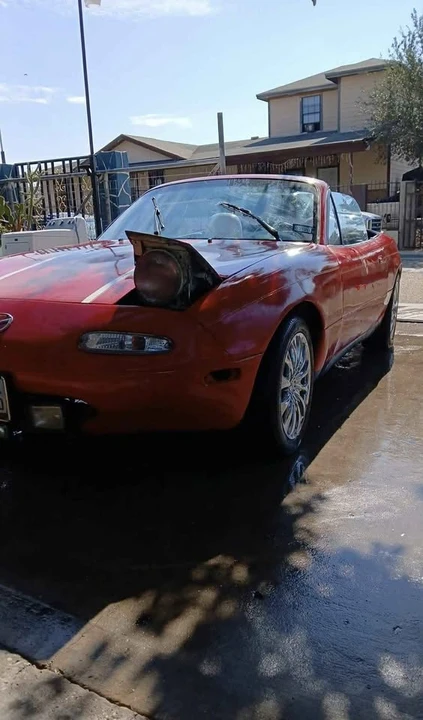 1994 Mazda NA MX-5 Miata - Image 2 of 4