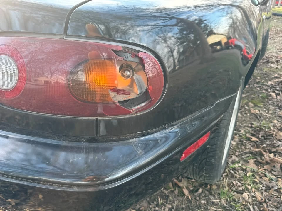 1994 Mazda NA MX-5 Miata - Image 7 of 14