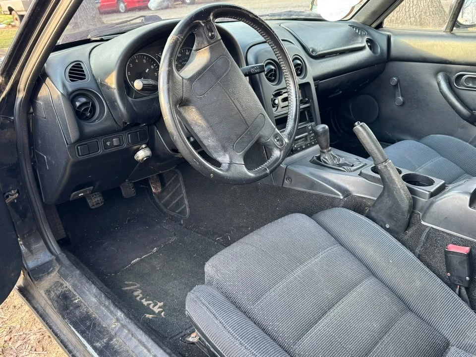 1994 Mazda NA MX-5 Miata - Image 10 of 14