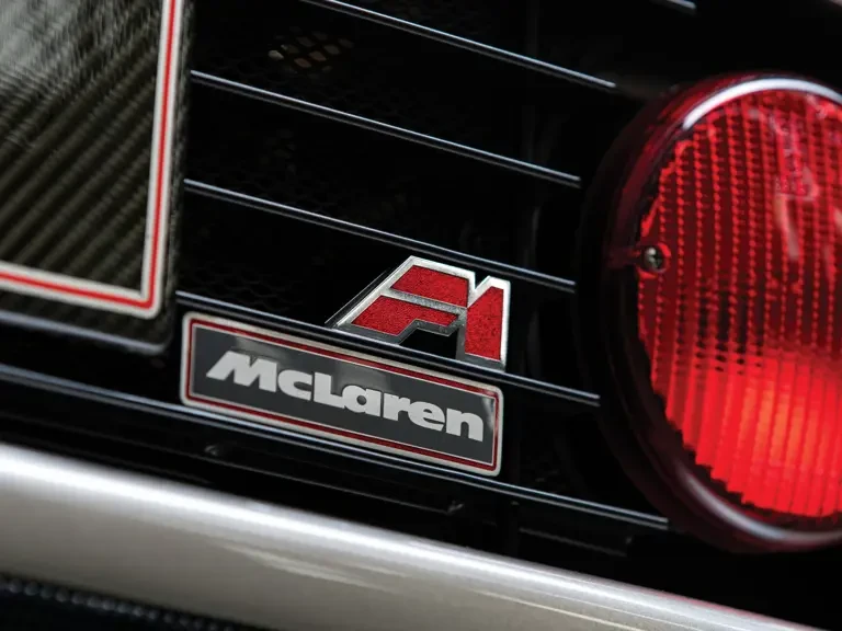 1994 McLaren F1 - Image 13 of 31