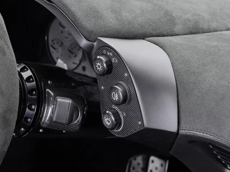 1994 McLaren F1 - Image 26 of 31