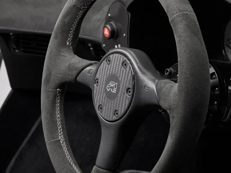 1994 McLaren F1 - Image 16 of 31