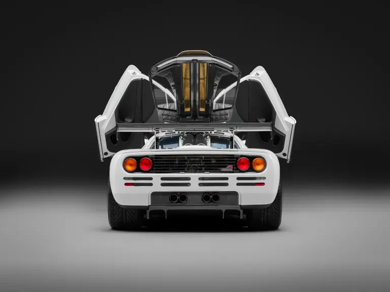 1994 McLaren F1 - Image 30 of 31
