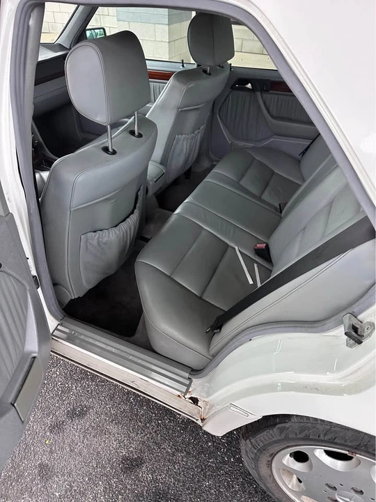 1994 Mercedes-Benz W124 E-Class - Image 6 of 11