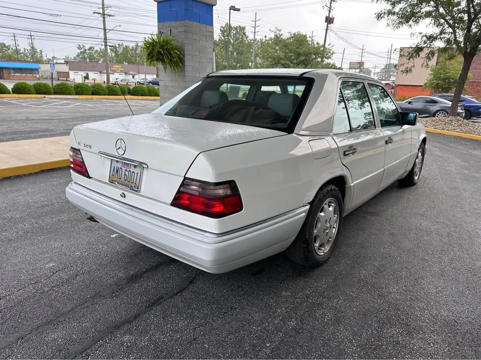 1994 Mercedes-Benz W124 E-Class - Image 4 of 11