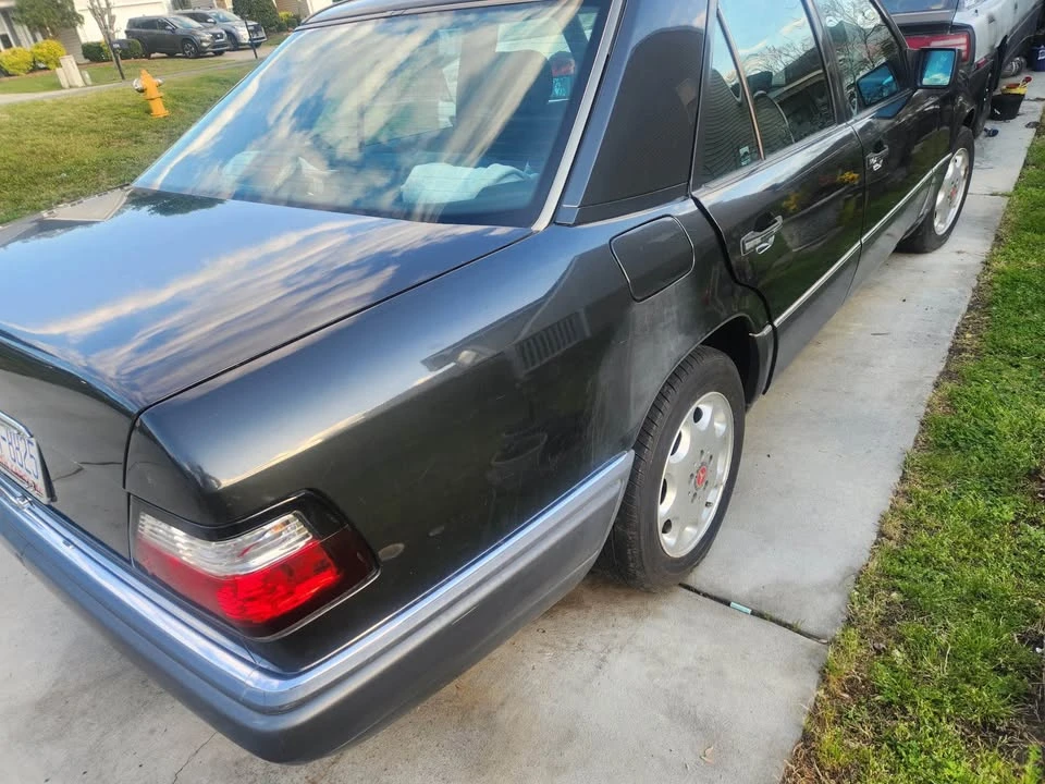 1994 Mercedes-Benz W124 E-Class - Image 3 of 7