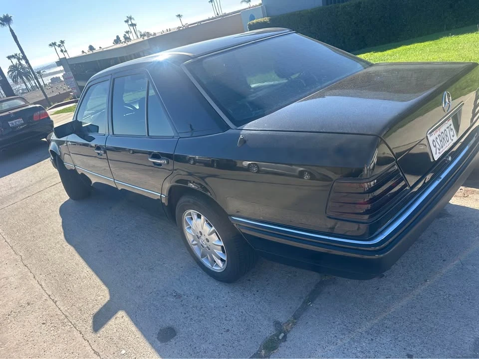 1994 Mercedes-Benz W124 E-Class - Image 5 of 17