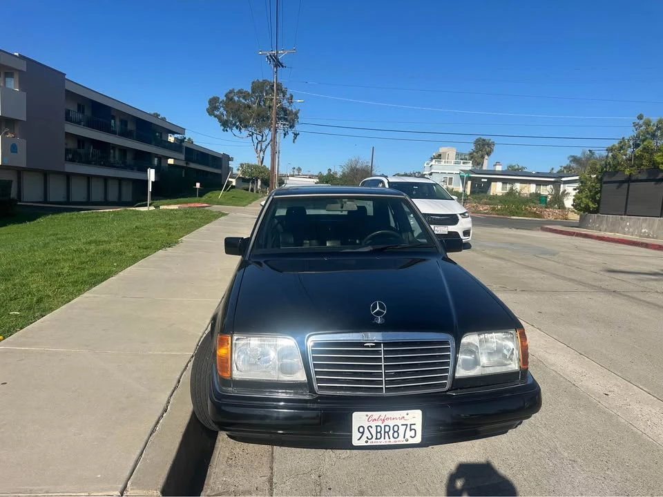 1994 Mercedes-Benz W124 E-Class - Image 2 of 17