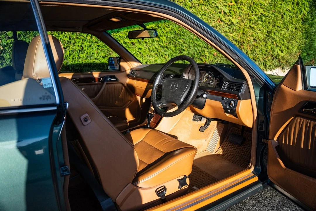 1994 Mercedes-Benz W124 E-Class - Image 26 of 30