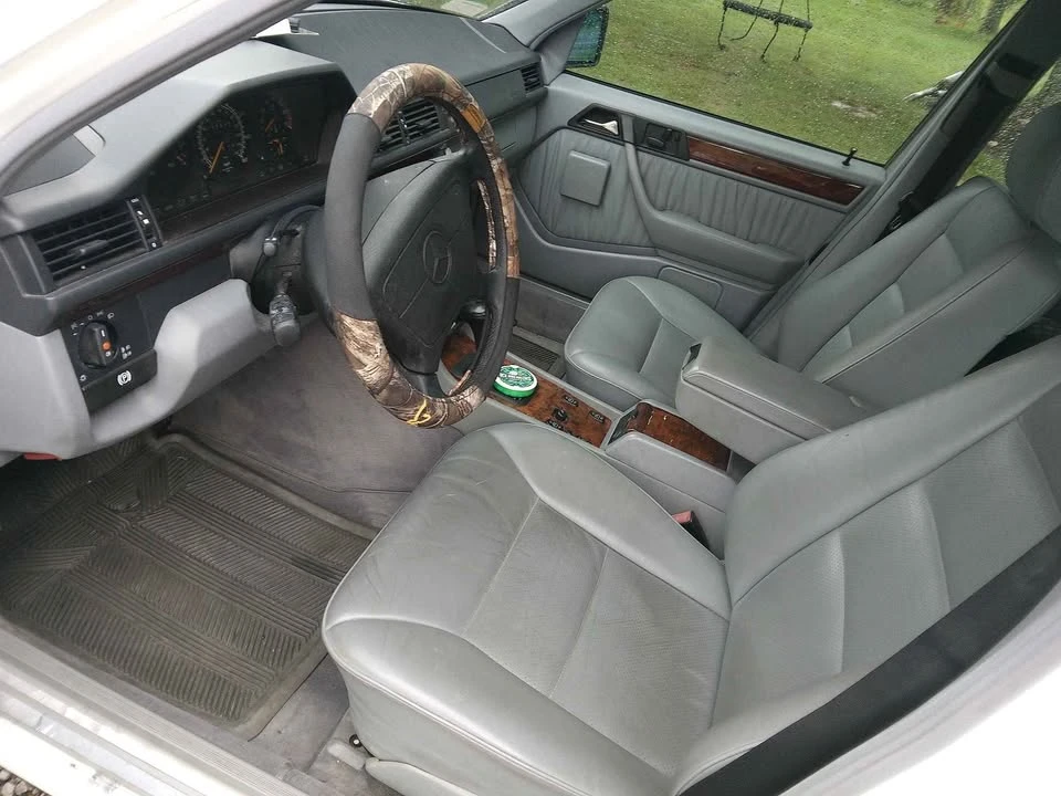 1994 Mercedes-Benz W124 E-Class - Image 3 of 11