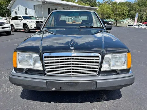 1994 Mercedes-Benz 400 Series 4dr Sedan 4.2L Auto