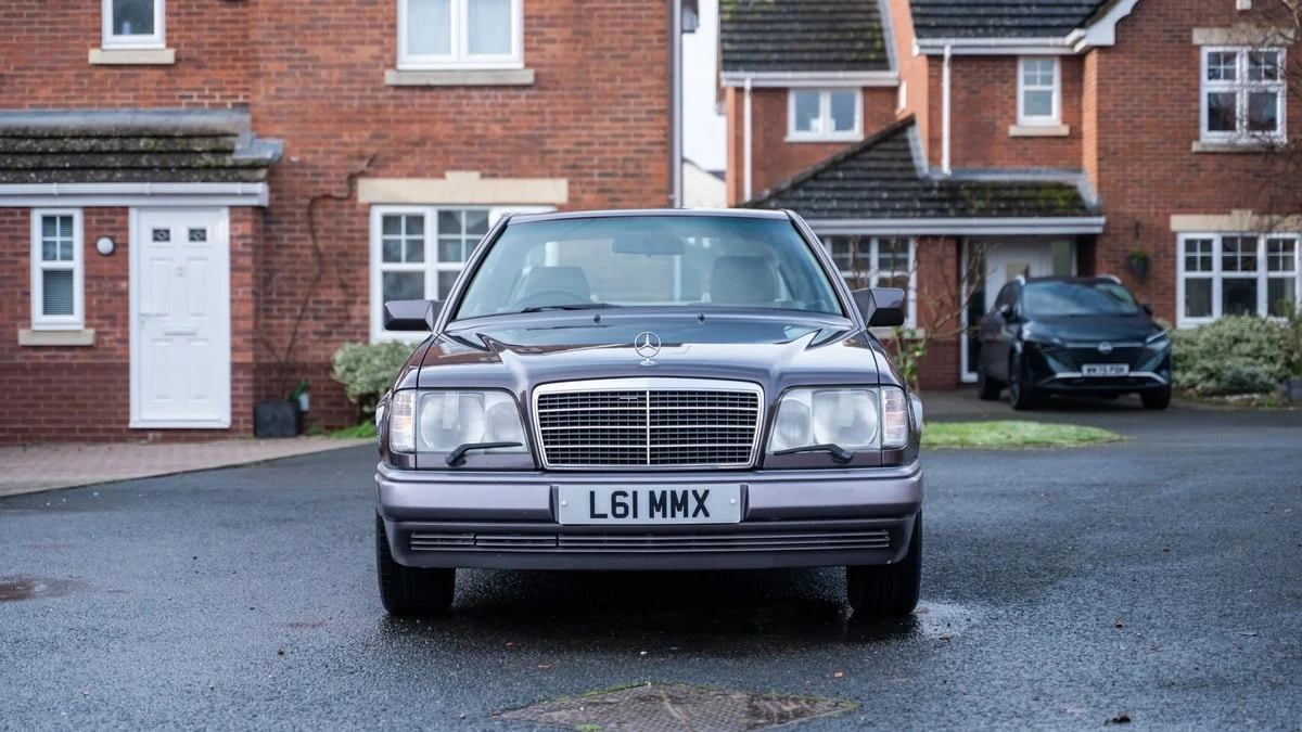 1994 Mercedes-Benz W124 E-Class - Image 2 of 30