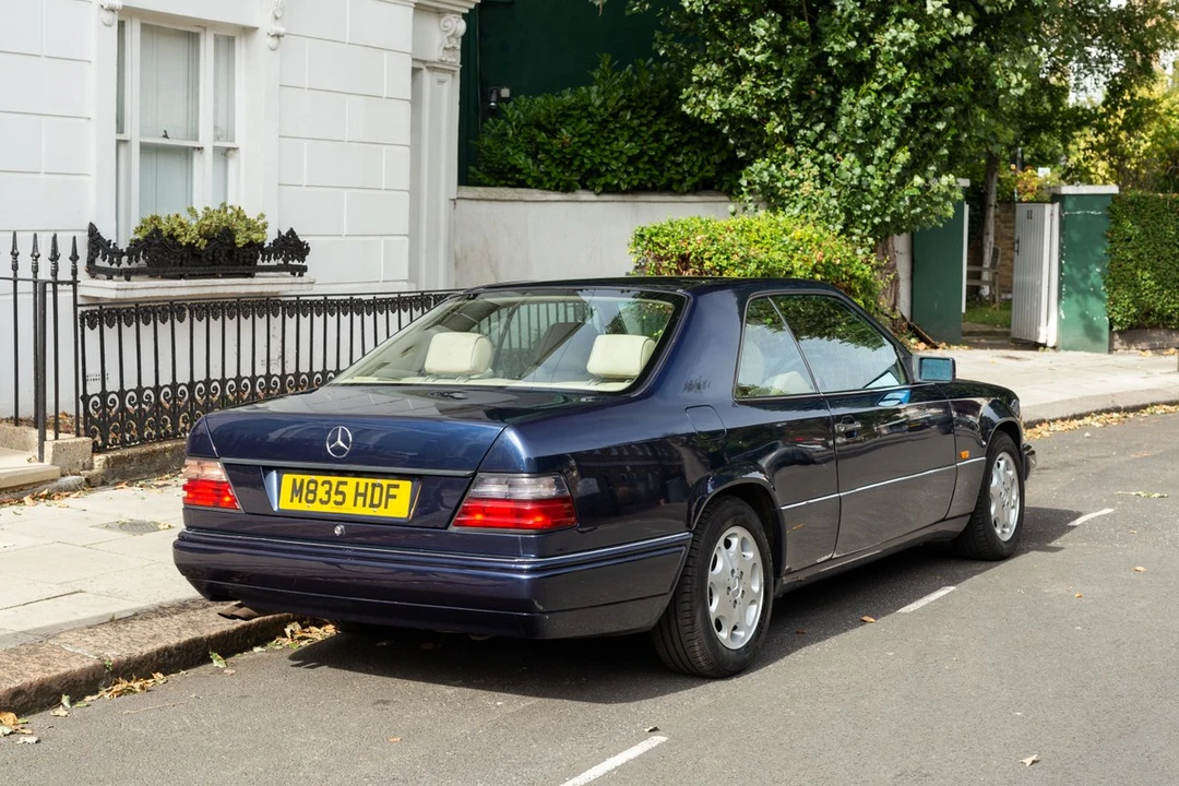1994 Mercedes-Benz W124 E-Class - Image 13 of 30