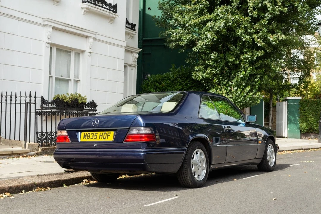 1994 Mercedes-Benz W124 E-Class - Image 12 of 30