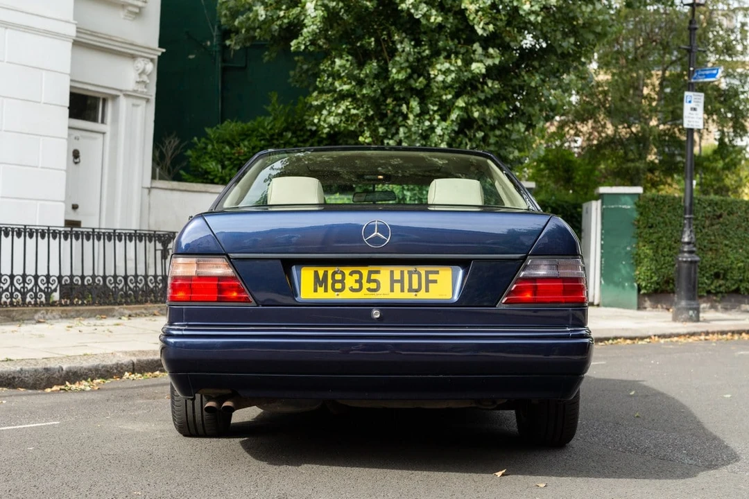 1994 Mercedes-Benz W124 E-Class - Image 17 of 30