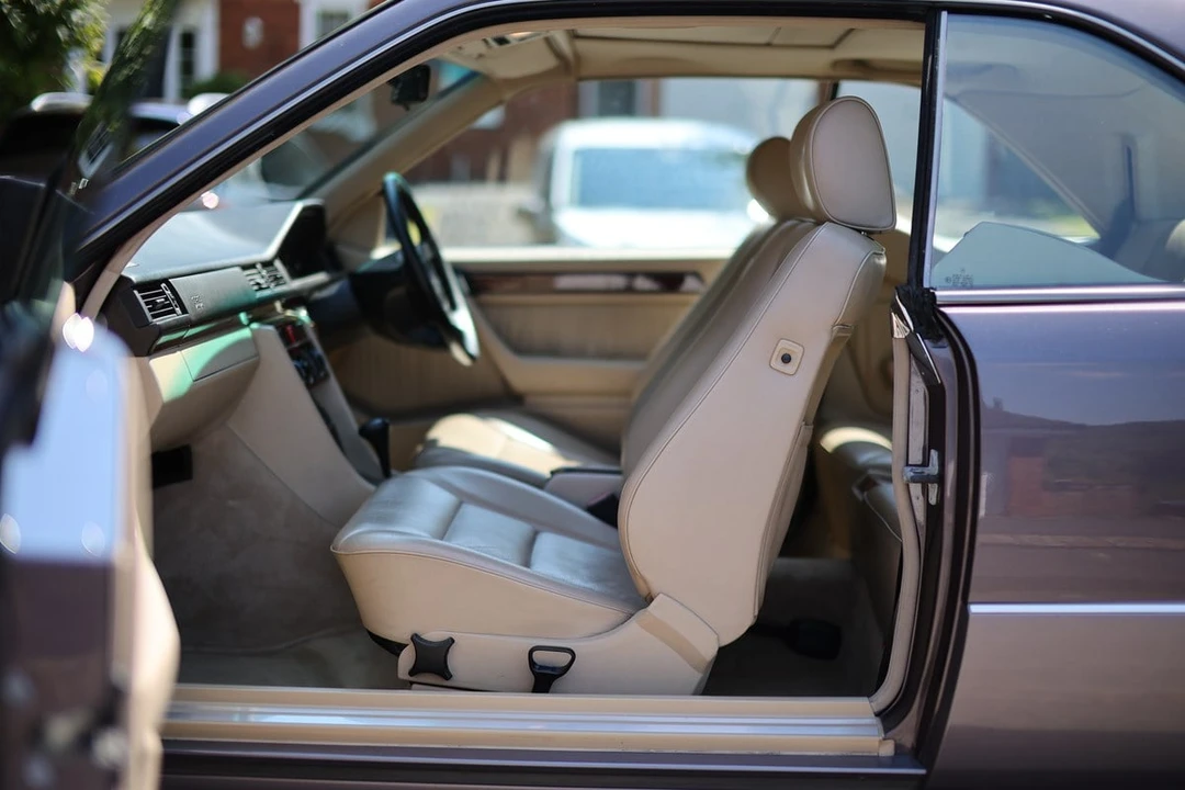 1994 Mercedes-Benz W124 E-Class - Image 30 of 30