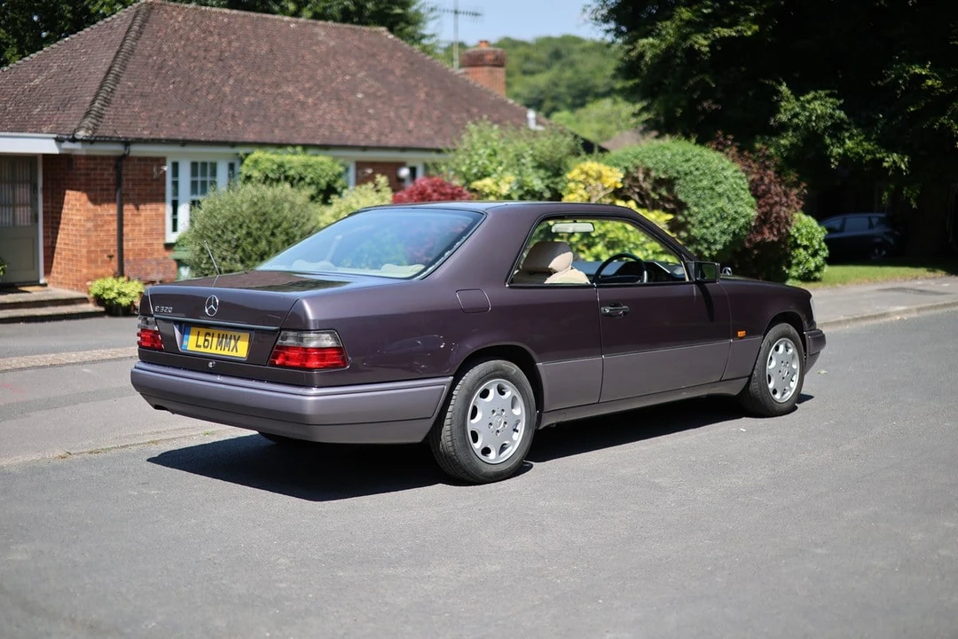 1994 Mercedes-Benz W124 E-Class - Image 9 of 30