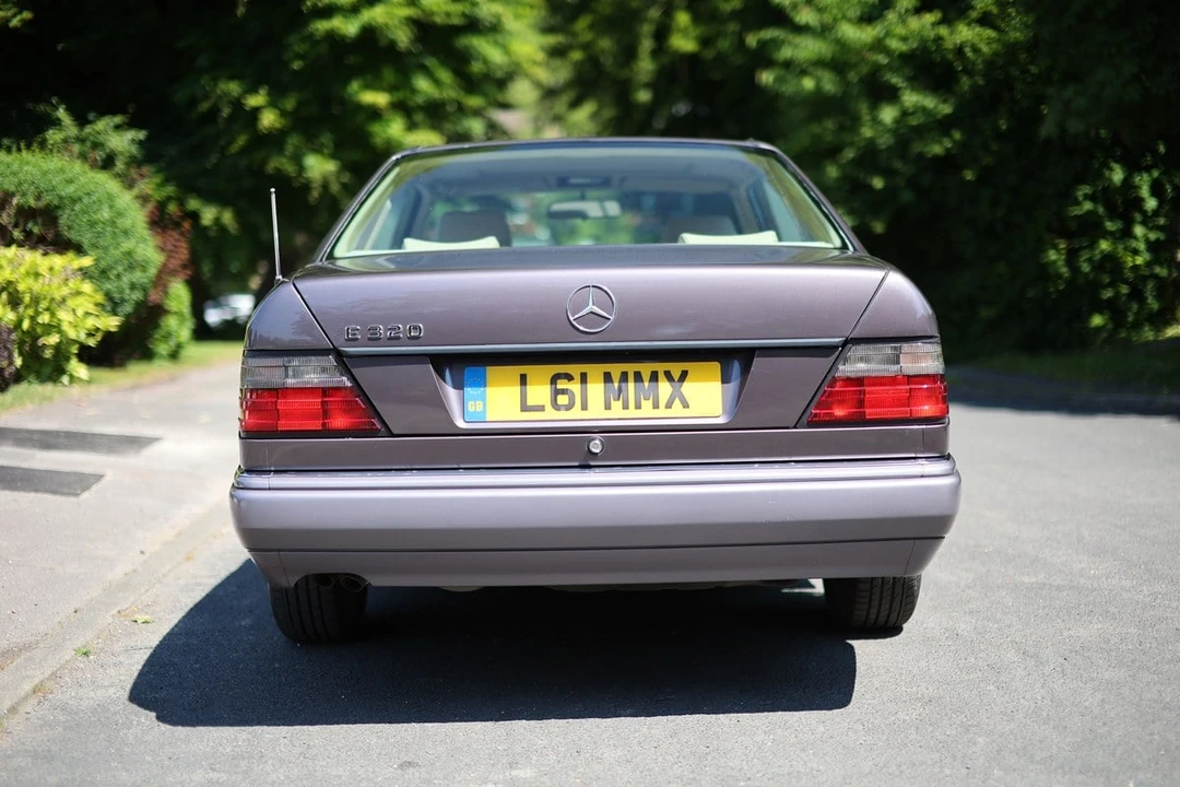 1994 Mercedes-Benz W124 E-Class - Image 8 of 30