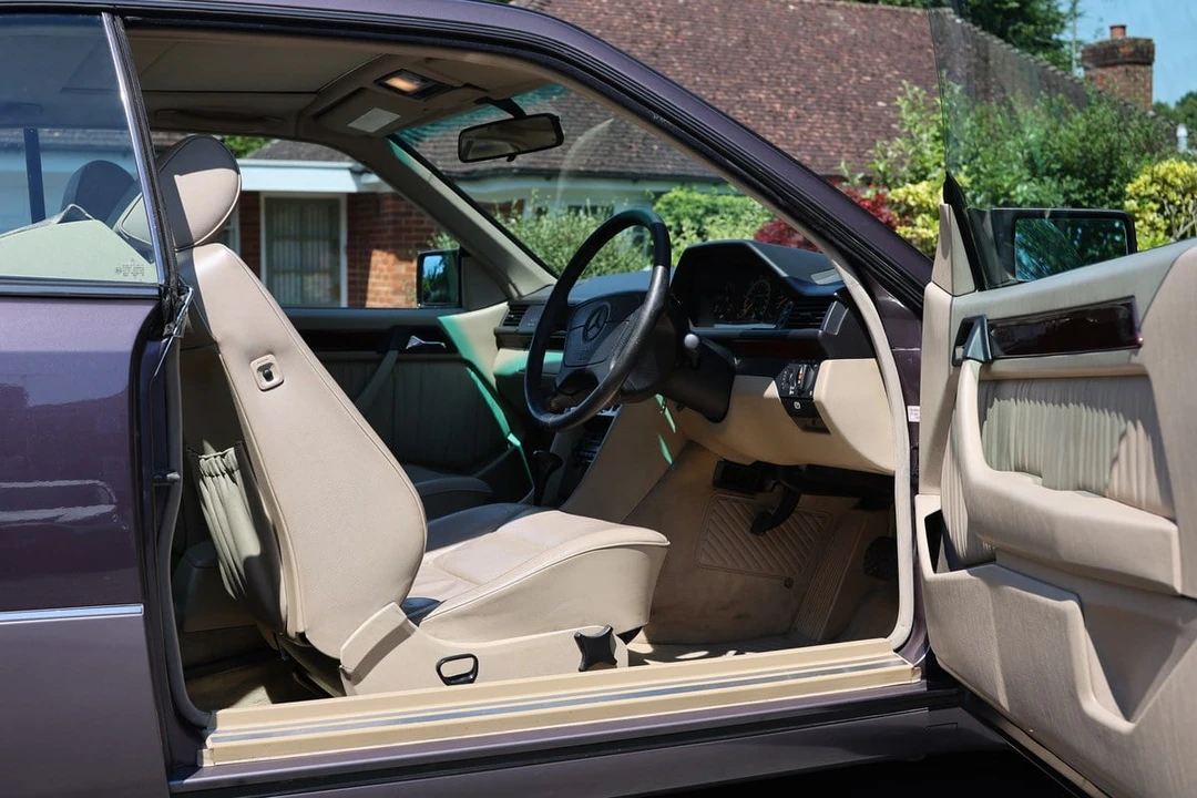 1994 Mercedes-Benz W124 E-Class - Image 24 of 30