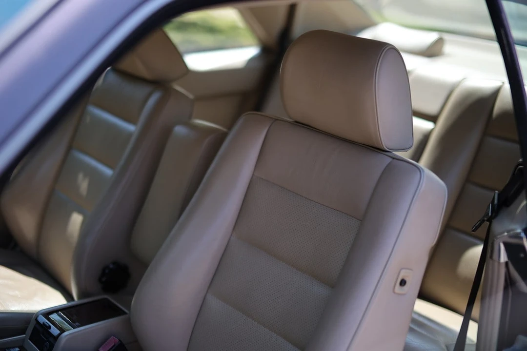 1994 Mercedes-Benz W124 E-Class - Image 29 of 30