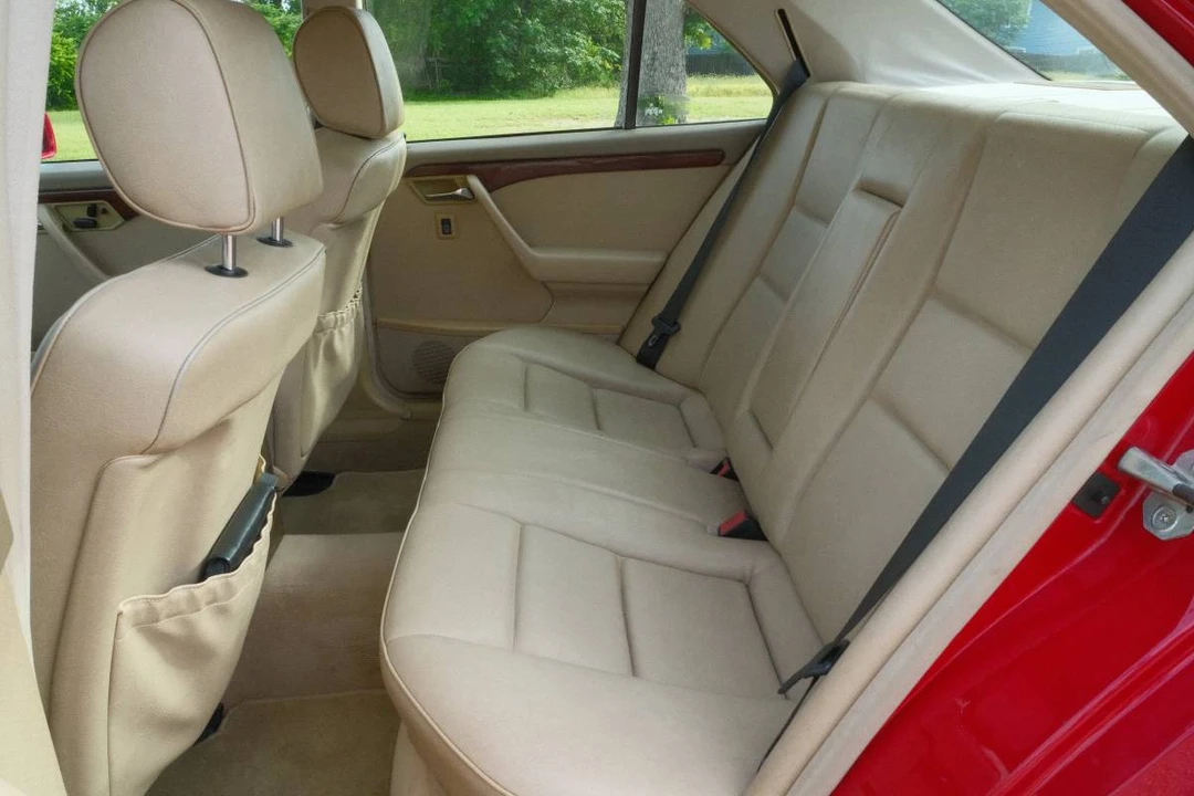 1994 Mercedes-Benz W202 C-Class - Image 8 of 17