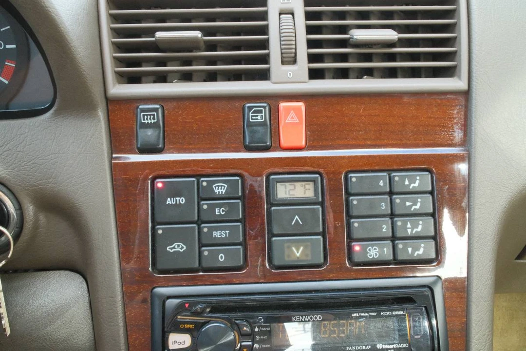 1994 Mercedes-Benz W202 C-Class - Image 16 of 17