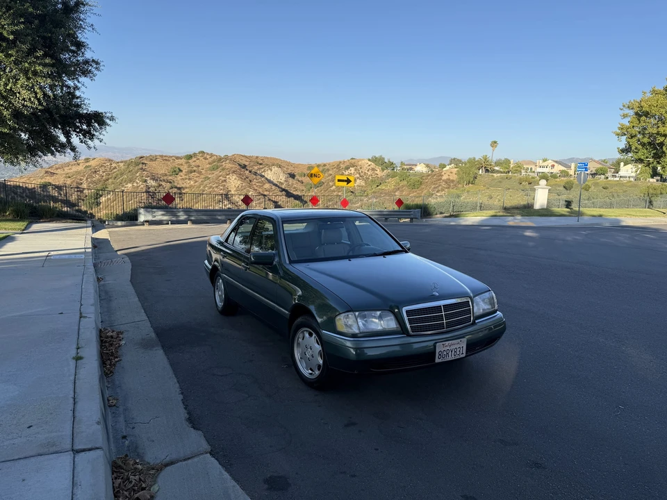 1994 Mercedes-Benz W202 C-Class - Image 2 of 31