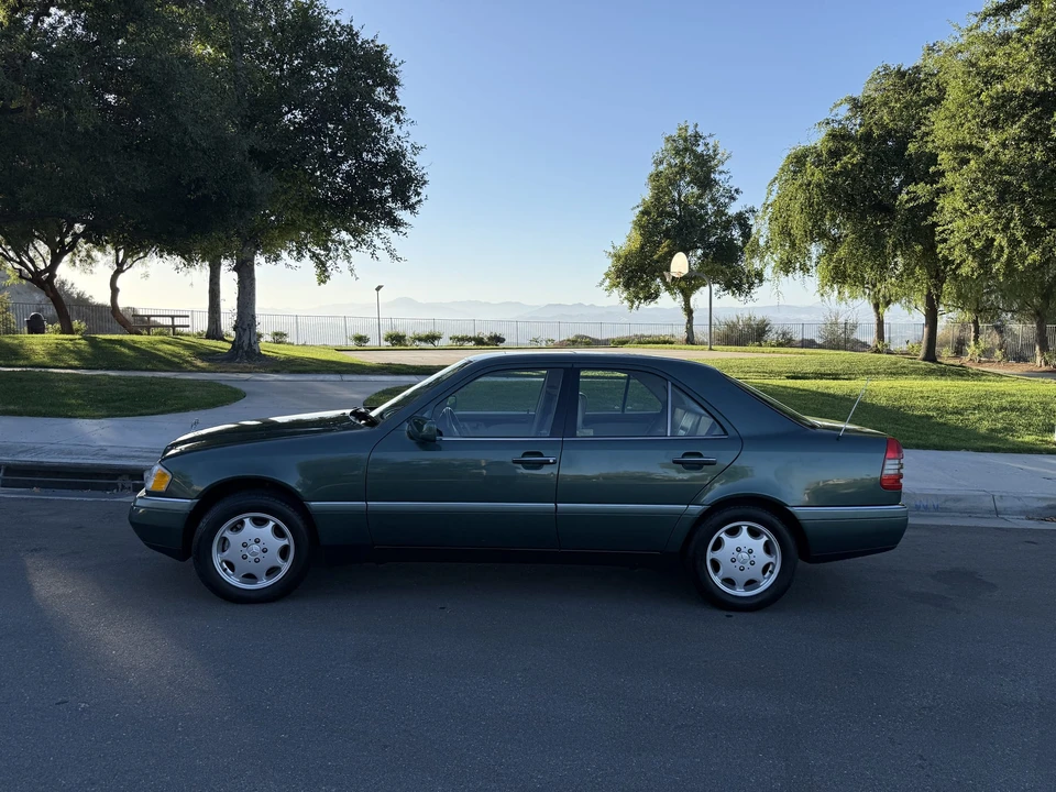 1994 Mercedes-Benz W202 C-Class - Image 10 of 31
