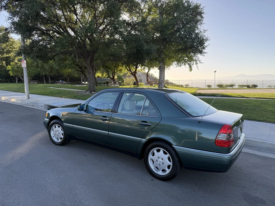 1994 Mercedes-Benz W202 C-Class - Image 9 of 31