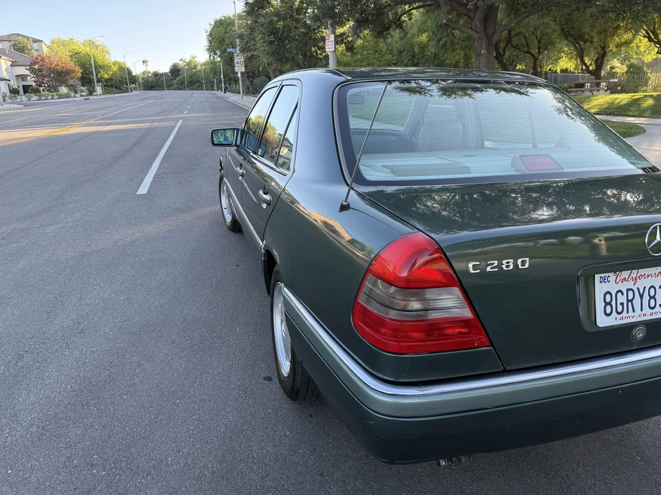 1994 Mercedes-Benz W202 C-Class - Image 15 of 31