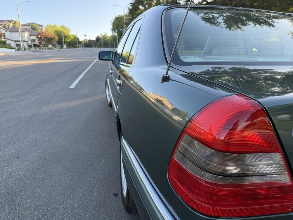 1994 Mercedes-Benz W202 C-Class - Image 16 of 31