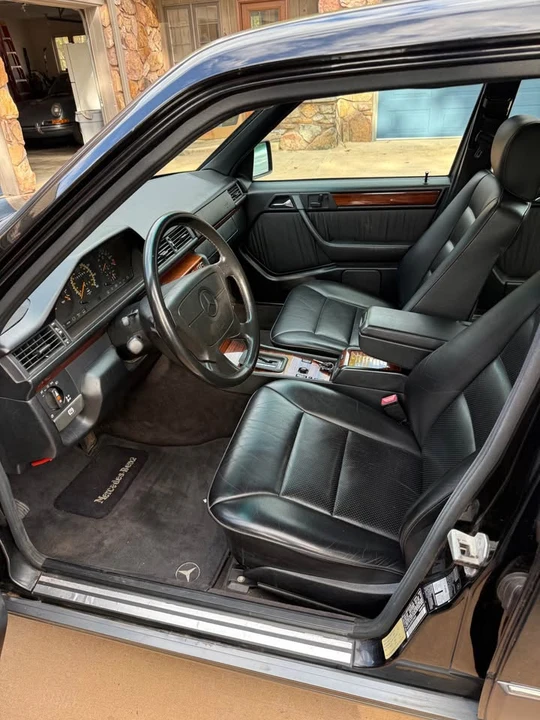 1994 Mercedes-Benz W124 E-Class - Image 8 of 14