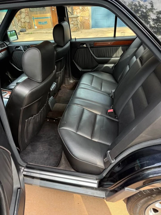 1994 Mercedes-Benz W124 E-Class - Image 7 of 14