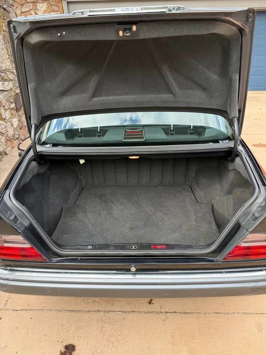 1994 Mercedes-Benz W124 E-Class - Image 5 of 14