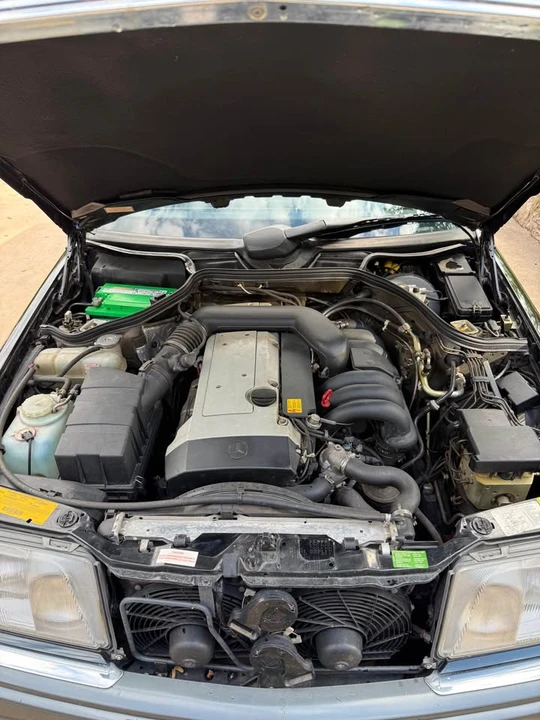1994 Mercedes-Benz W124 E-Class - Image 11 of 14